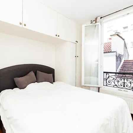 Appartement Cozy And Bright Studio In A Quiet Neighborhood *